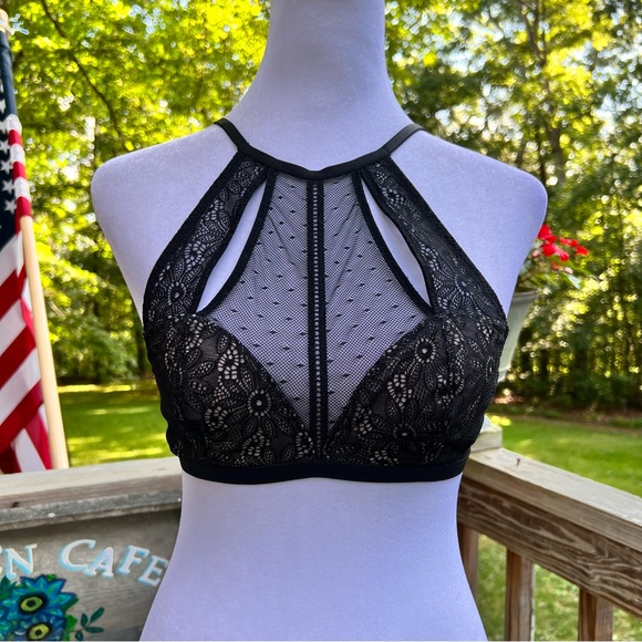Victoria's Secret Other - Victoria’s Secret high neck black lace bralette small excellent condition ❤️